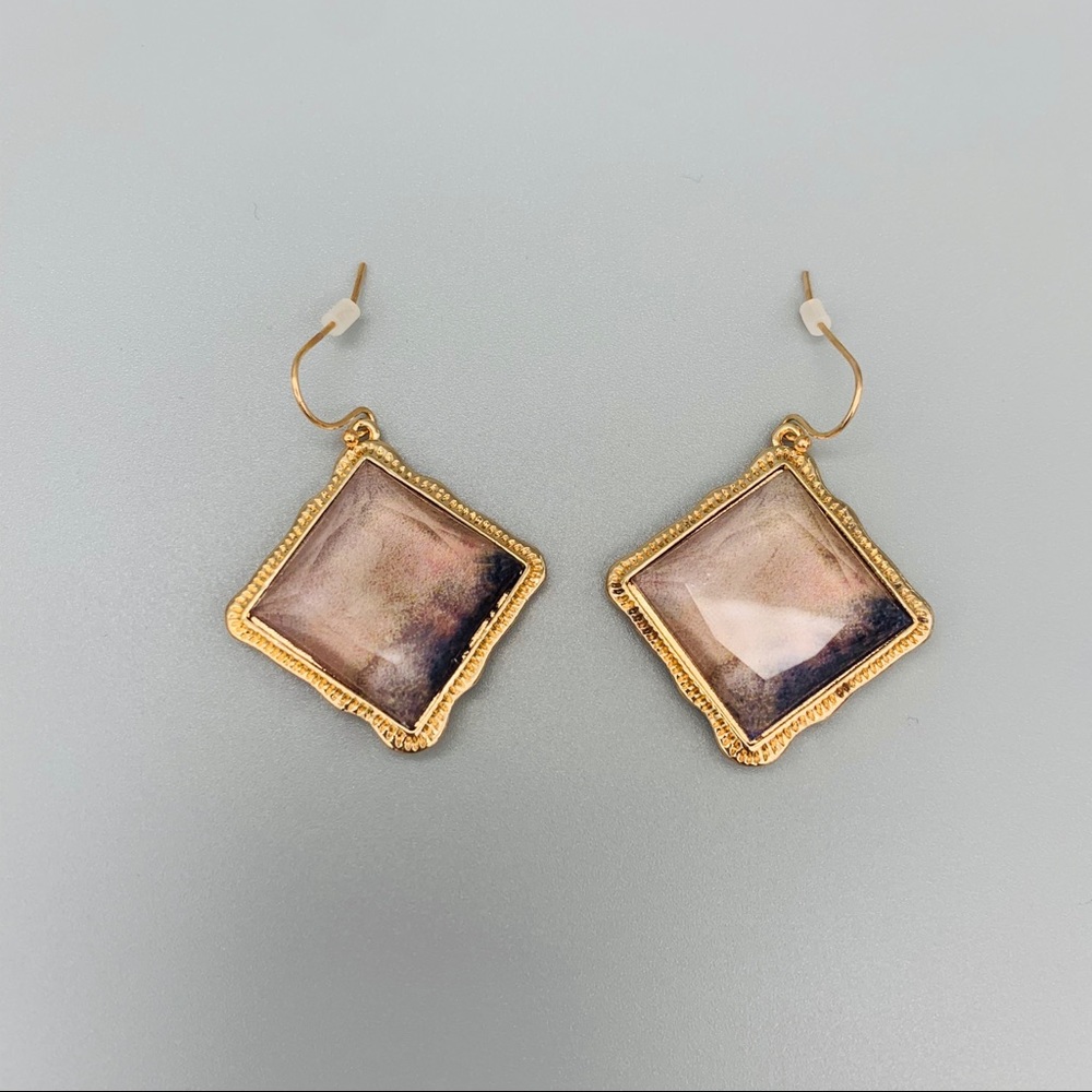 Two-toned diamond shaped earrings